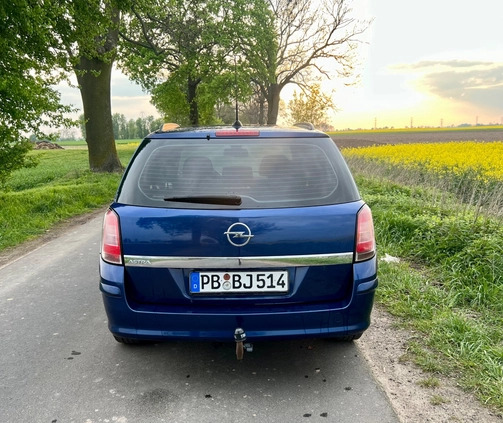 Opel Astra cena 8990 przebieg: 268000, rok produkcji 2008 z Łazy małe 92